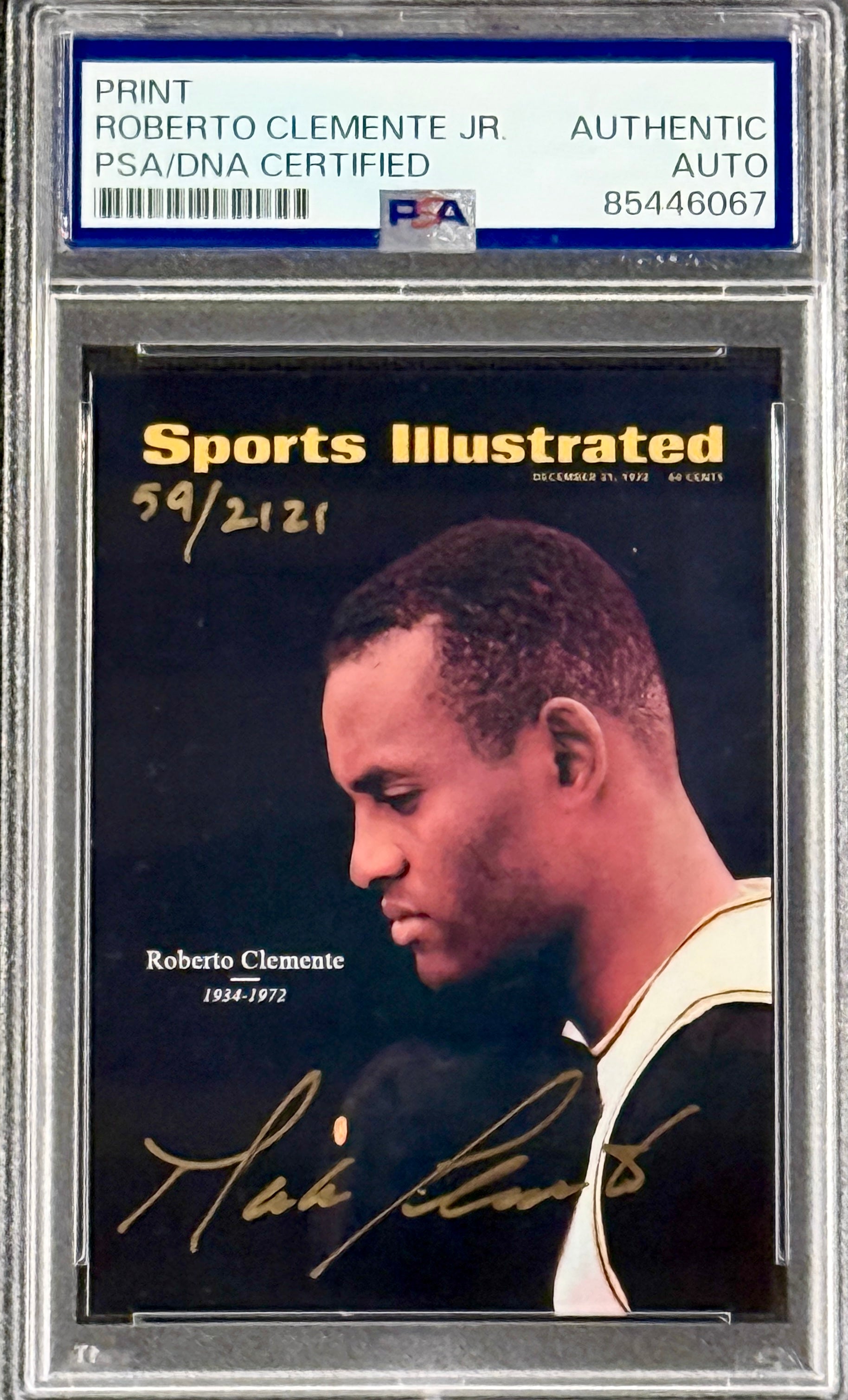 Roberto Clemente Jr. Signed Roberto Clemente 1972 Sports Illustrated Tribute Cover Card Limited Edition /2121